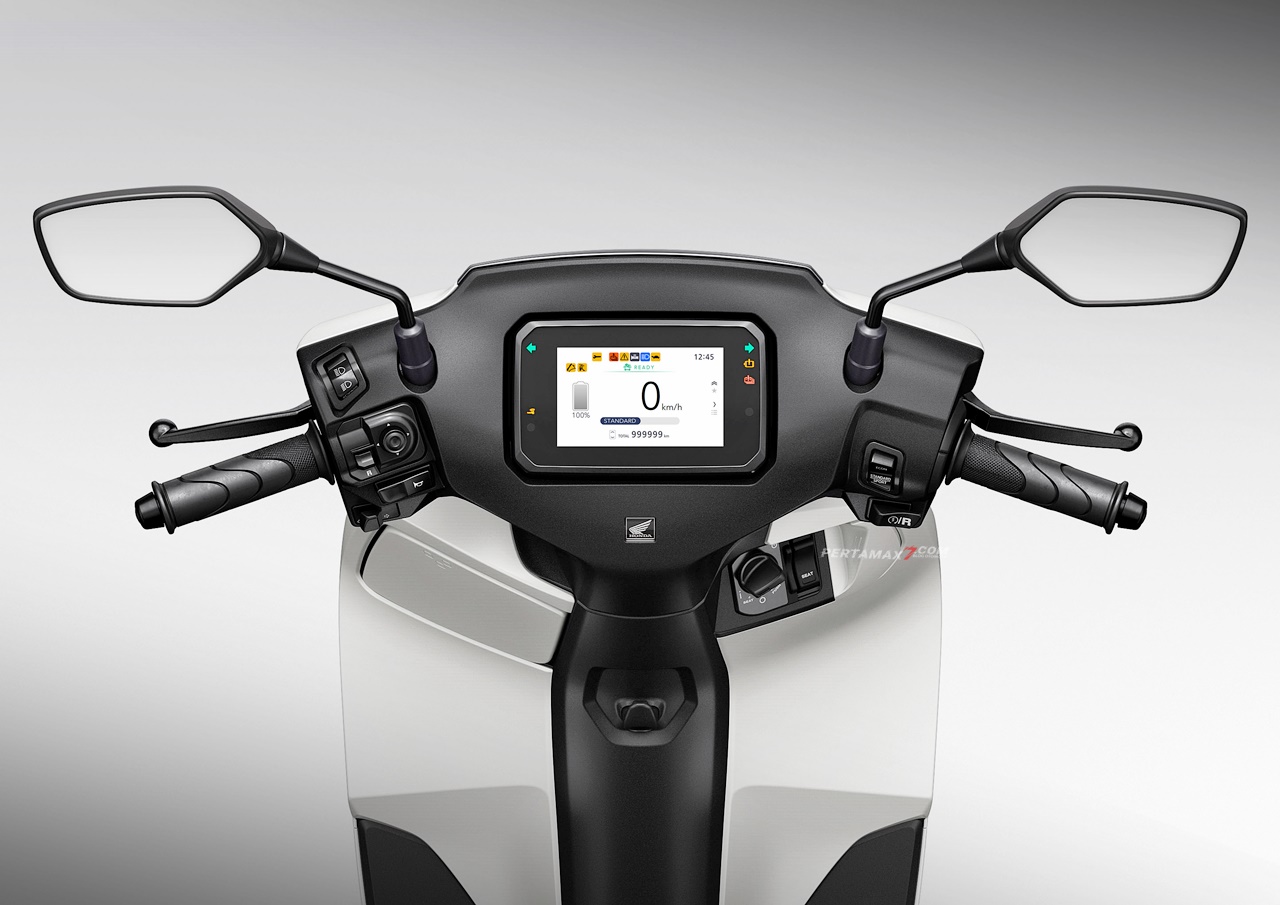 Scoopy Prestige White